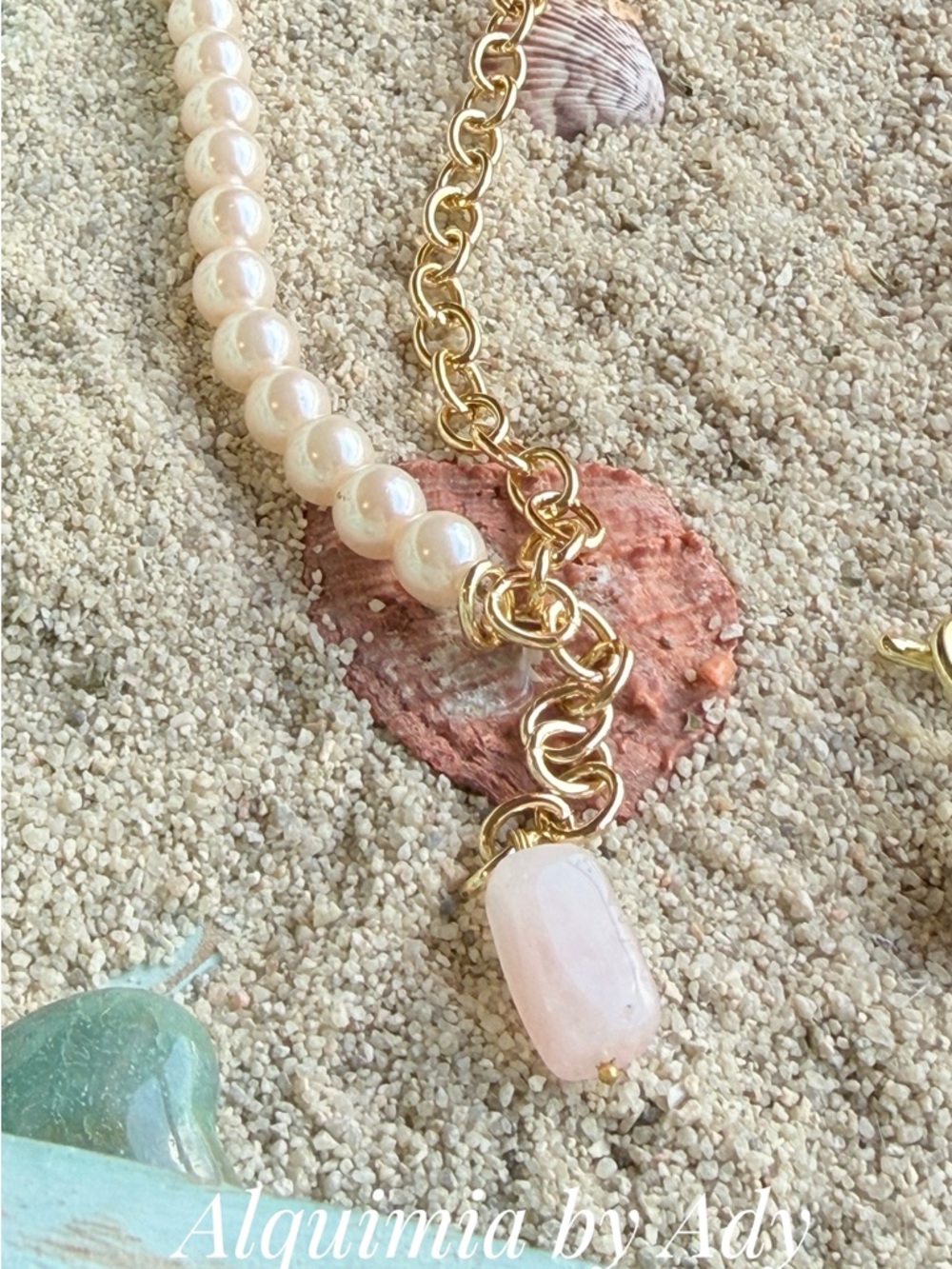 Alquimia Gold Pearl and Rose Quartz Necklace